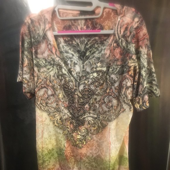 Emily Blu Tee  -90 $15 or buy 2 for a deal - Picture 1 of 5